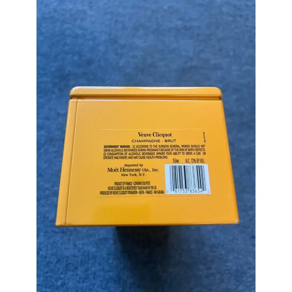 RARE Limited Addition 250 Years Veuve Clicquot SMEG Champagne Cooler Fridge Box